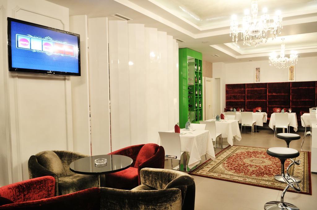 Golden , Hotel Tirana